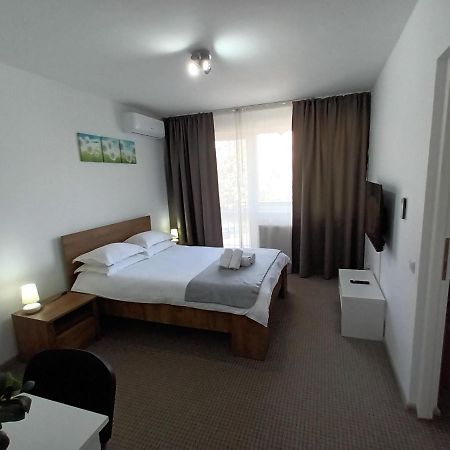 Revolution Apartment Бая Маре Екстериор снимка