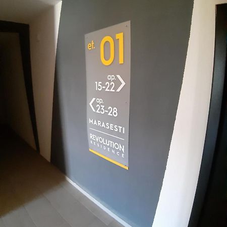 Revolution Apartment Бая Маре Екстериор снимка
