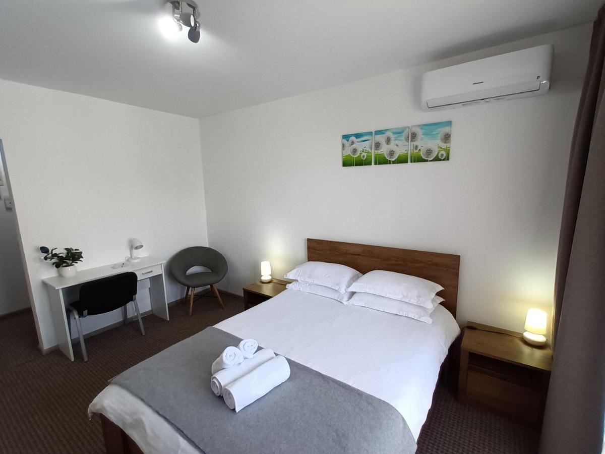 Revolution Apartment Бая Маре Екстериор снимка