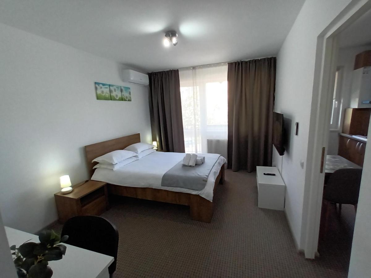 Revolution Apartment Бая Маре Екстериор снимка