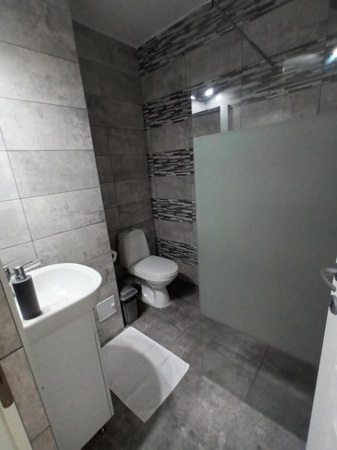 Revolution Apartment Бая Маре Екстериор снимка